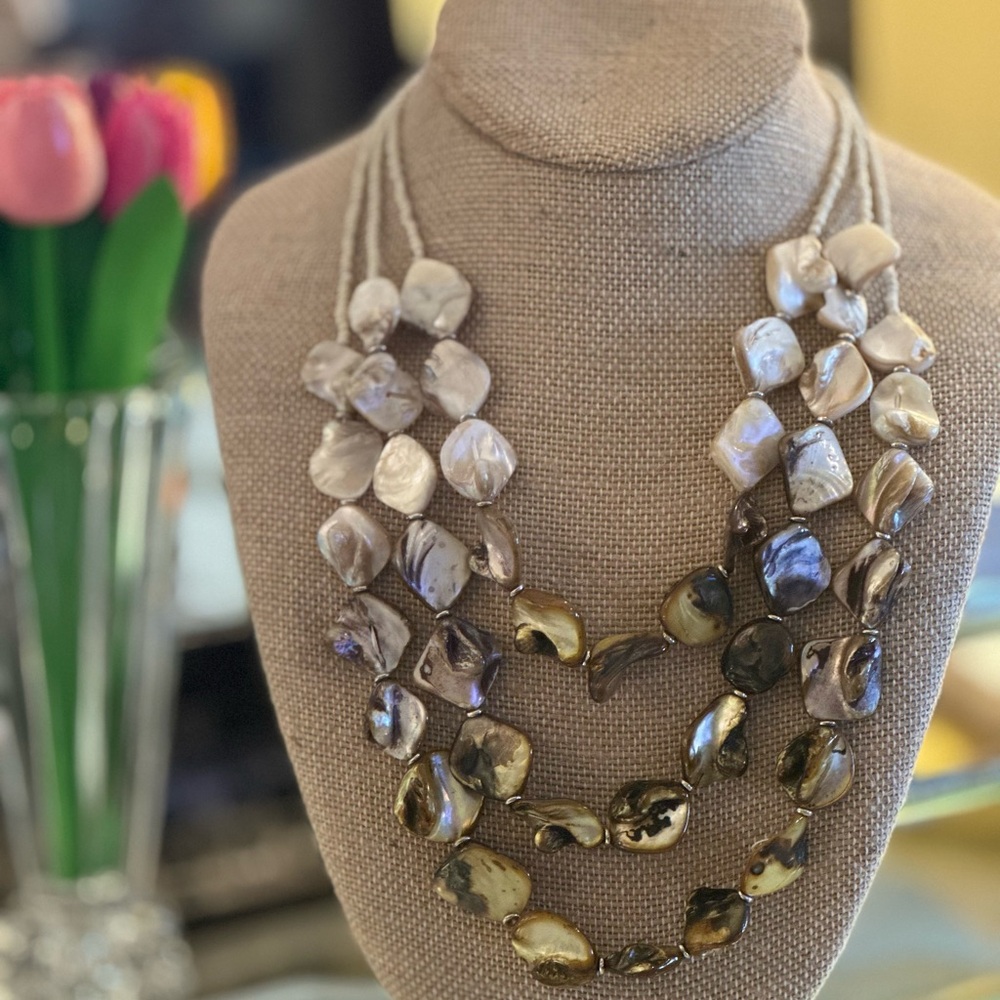 New York & Company Layered Shell Necklace - Cream and Brown